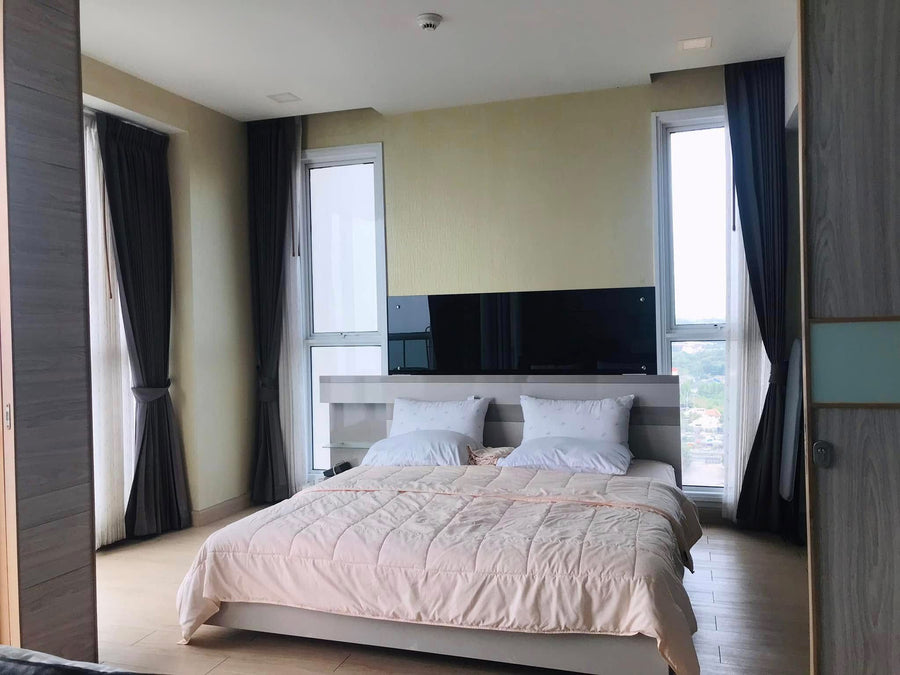 Cetus Beachfront  Condo close to Jomtien Beach