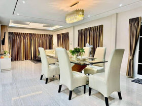 Central Park Hillside Village Newly Renovated Luxury Pool Villa thumbnail 4