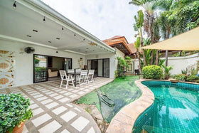Majestic Pool Villa for Sale on Pratumnak Hill thumbnail 2