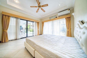 Majestic Pool Villa for Sale on Pratumnak Hill thumbnail 9