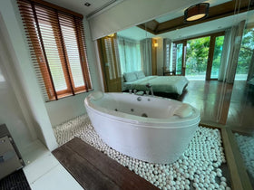 Private Beachfront Pool Villa House in Pattaya thumbnail 14